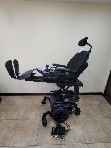 Pride Quantum Q6 Edge 3.0 ilevel With 12" seat lift, recline, tilt, leg